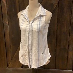 Triple five soul Awesome lightweight sleeveless button do…